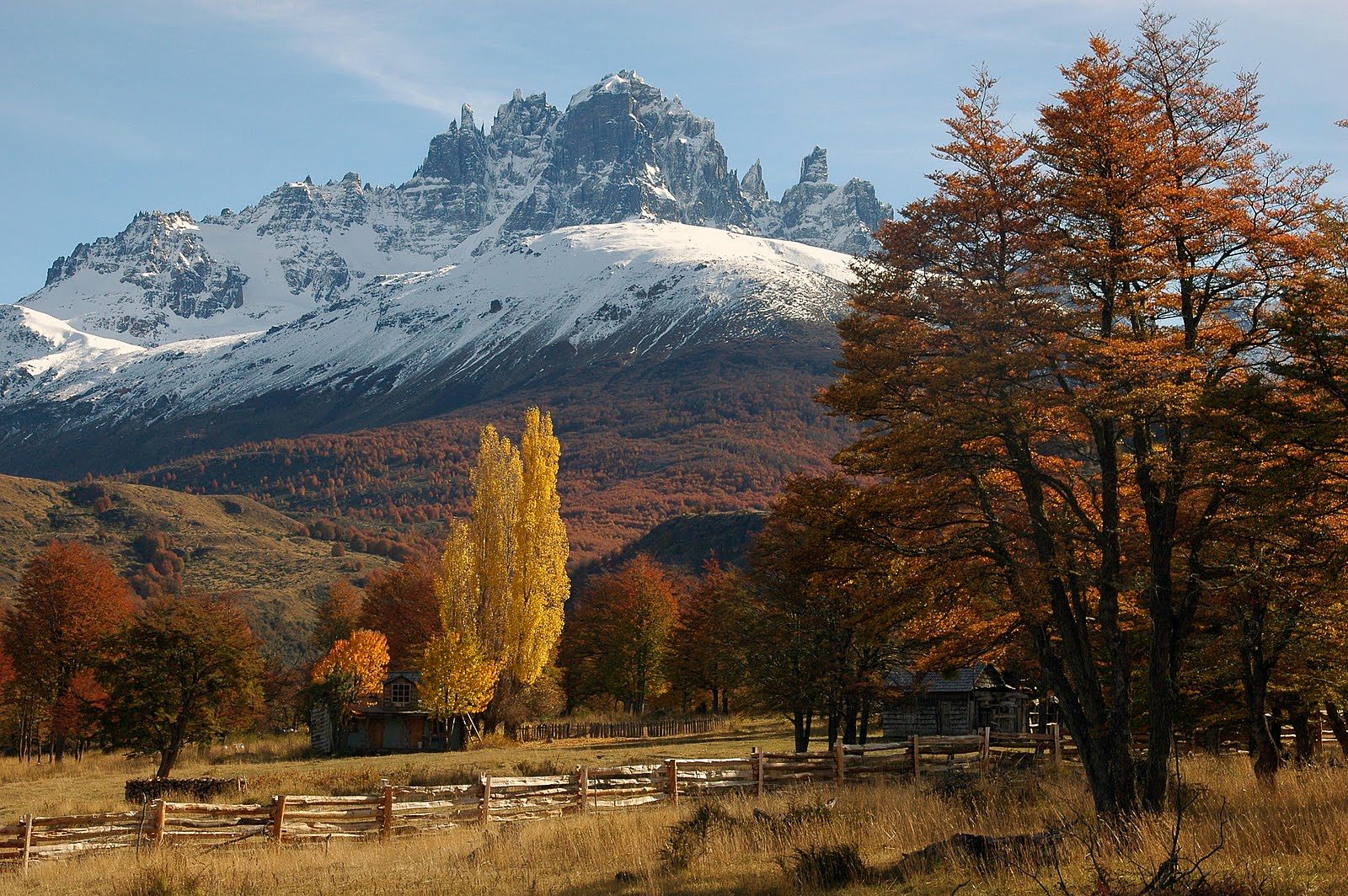 Cerro Castillo en otoño